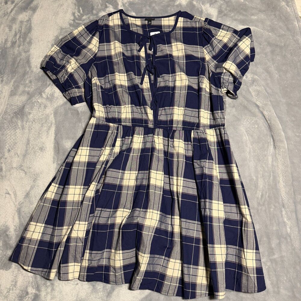 Mini Crew-Neck Bow Dress